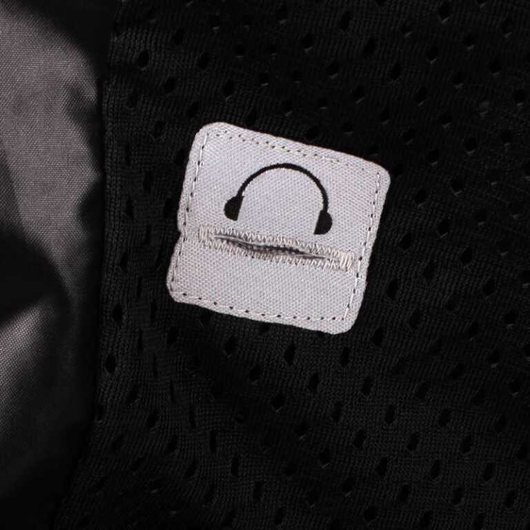 Men’s Jordan Varsity Woven 2.0 Jacket - Image 4