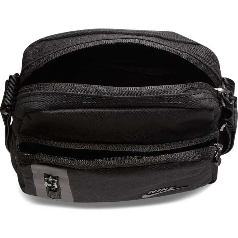 Bolsito Nike Tech Cross-Body Bag - Image 4