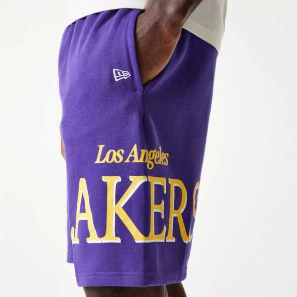 New Era Pantalón Corto LA Lakers NBA Team Graphic - Image 5