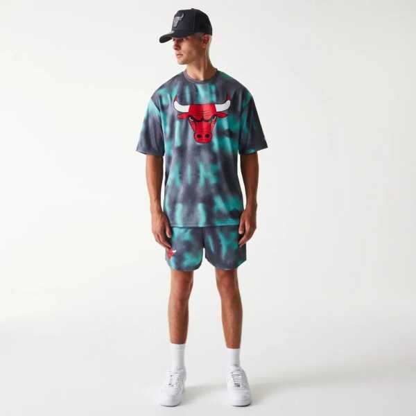 New Era Camiseta Oversized Chicago Bulls NBA All Over Print Verde - Image 6