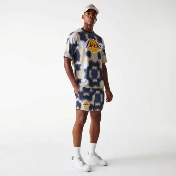 New Era Pantalón Corto LA Lakers NBA All Over Print - Image 8