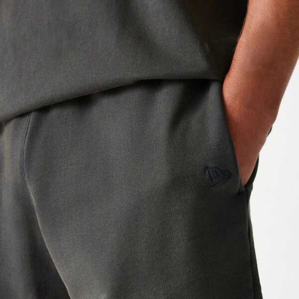 New Era Pantalón Corto Chicago Bulls NBA Washed Gris - Image 4