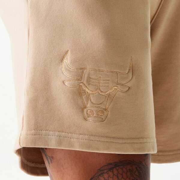 New Era Pantalón Corto Chicago Bulls NBA Washed Beige - Image 5