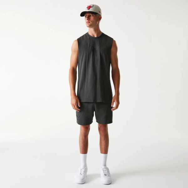 New Era Pantalón Corto Chicago Bulls NBA Washed Gris - Image 8