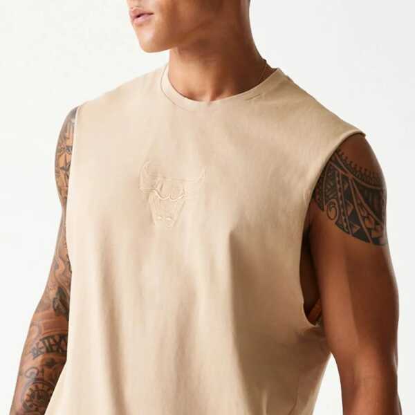 New Era Camiseta Sin Mangas Chicago Bulls NBA Washed Beige - Image 6