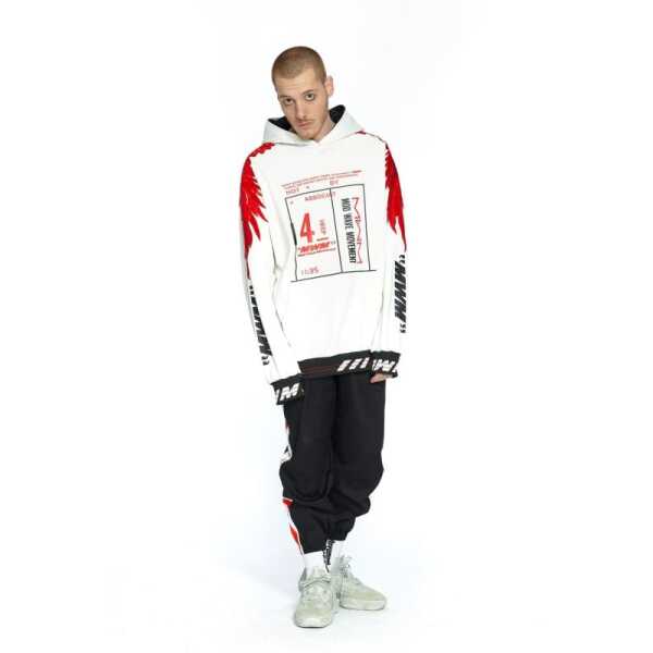 MWM HOODY WINGS CAPSULE